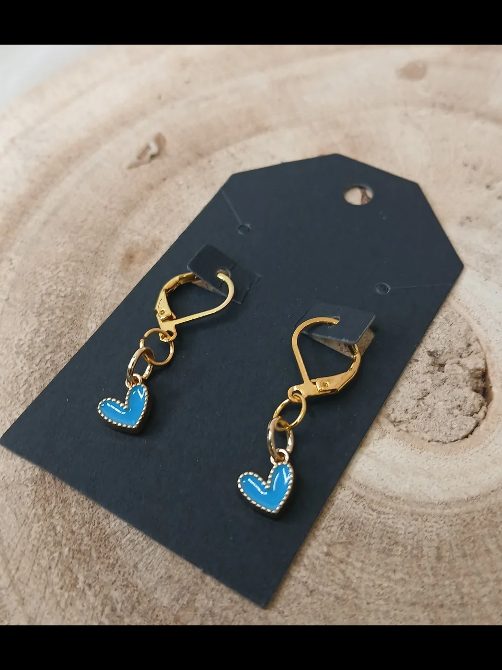 N/A charming gold